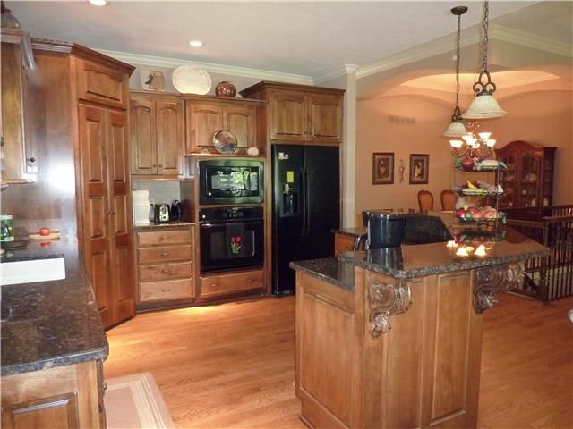 4040 NE Grant Street — photo 9