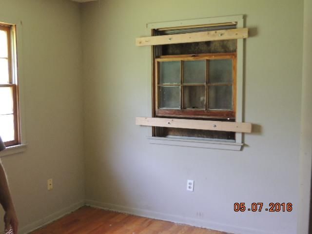 901 E Elm Street — photo 5