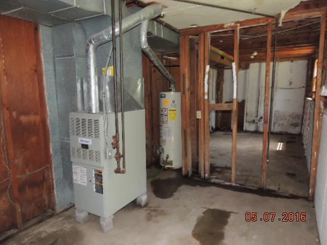 901 E Elm Street — photo 10