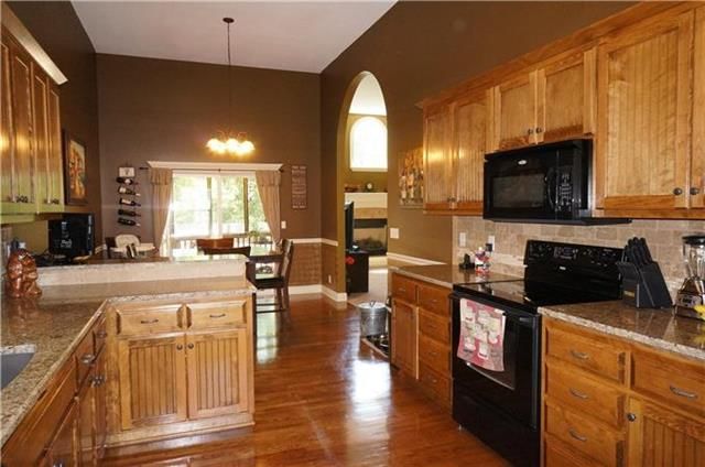103 W Regal Drive — photo 8