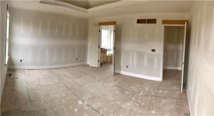 7711 N Cypress Avenue — photo 5