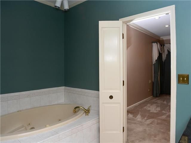 4036 W 104TH Terrace — photo 15