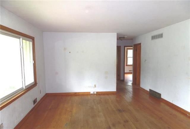 6501 N WALNUT Street — photo 5