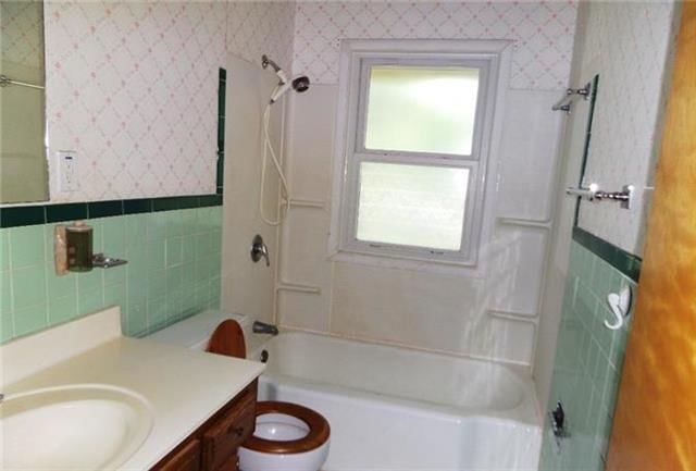 6501 N WALNUT Street — photo 7