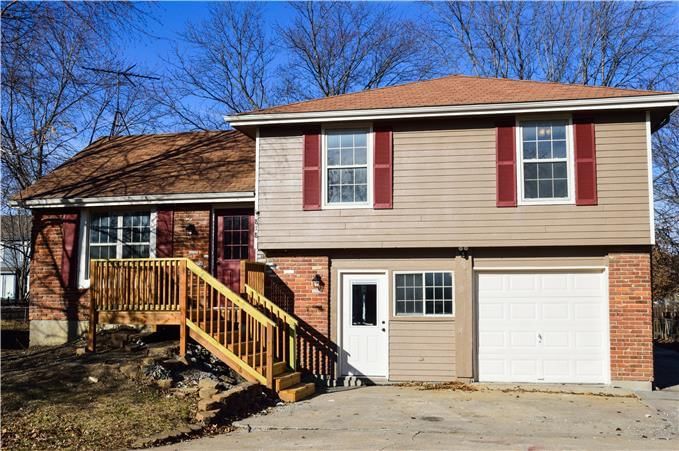818 E PARMA Way — photo 2