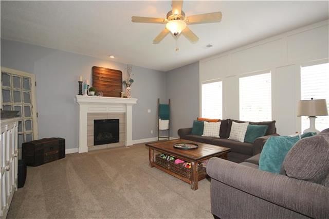 8540 N AVA Avenue — photo 11