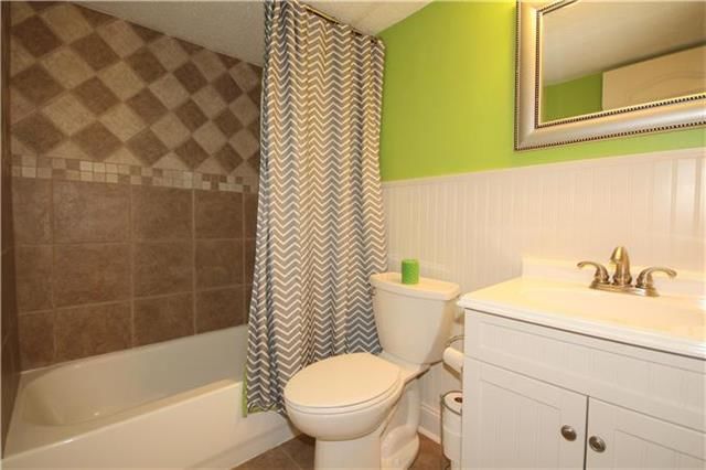 8540 N AVA Avenue — photo 16