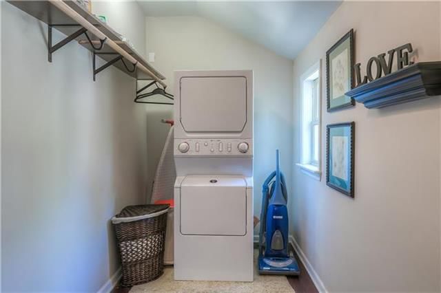 516 N WATER Street — photo 11