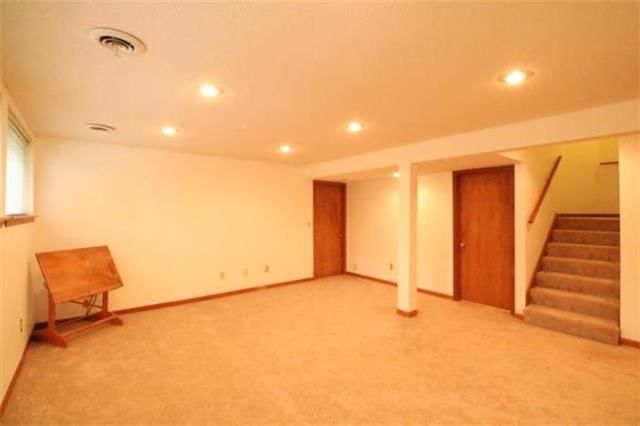 8007 W 74TH Terrace — photo 14