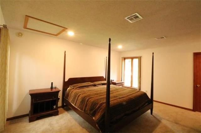 8007 W 74TH Terrace — photo 18