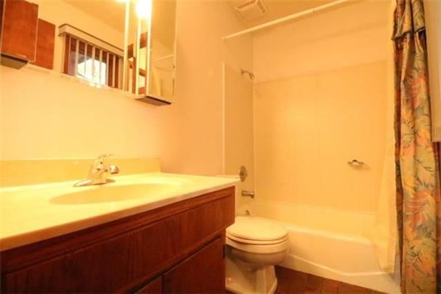 8007 W 74TH Terrace — photo 19
