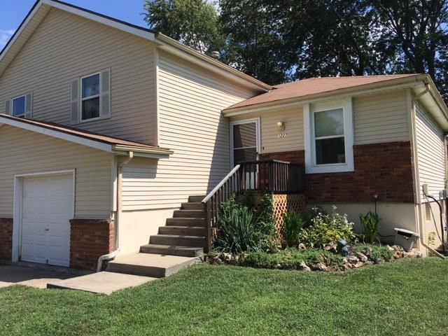 1227 W SHERIDAN Street — photo 20