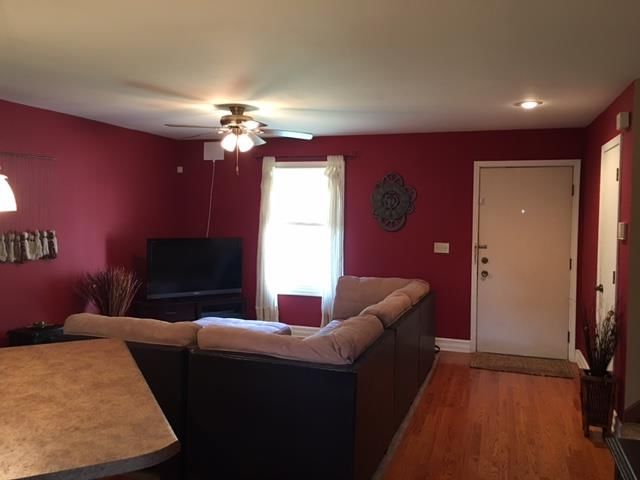 1227 W SHERIDAN Street — photo 8