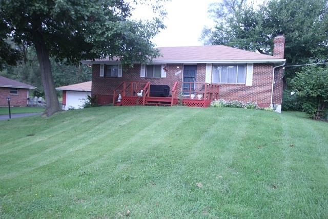 8230 N Kenwood Avenue — photo 2