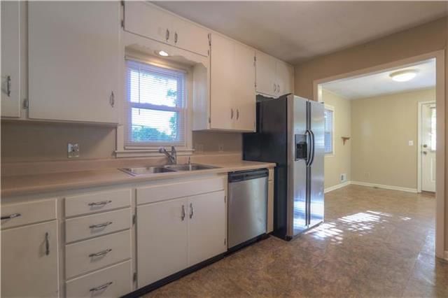 1457 S Forrest Court — photo 8