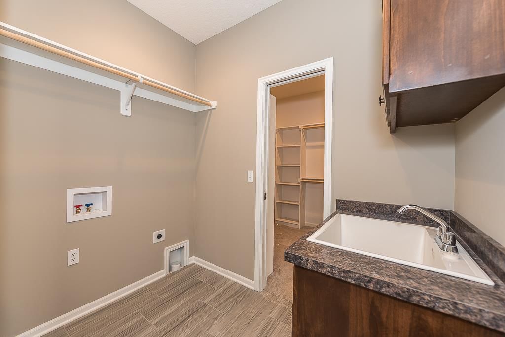15102 Lakeview Drive — photo 14
