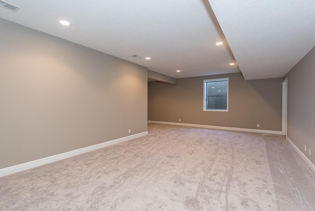 15102 Lakeview Drive — photo 17