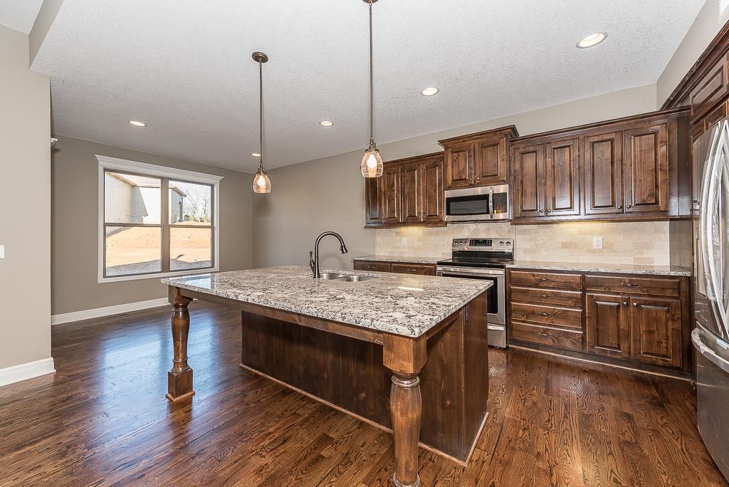 15102 Lakeview Drive — photo 7