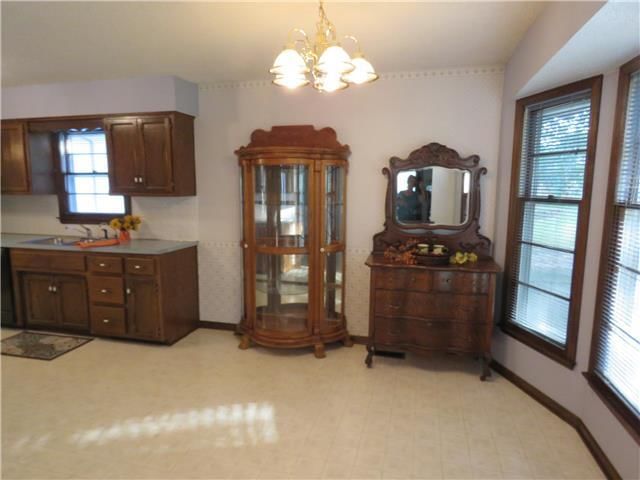 7928 N TROOST Avenue — photo 6