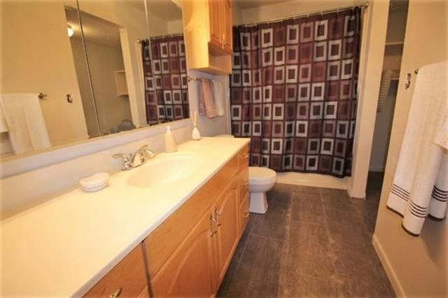 1512 E 25th Terrace — photo 5