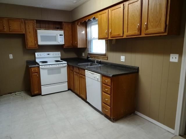 7 E Pleasant Street — photo 4