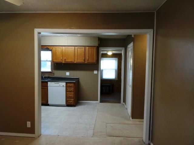 7 E Pleasant Street — photo 5