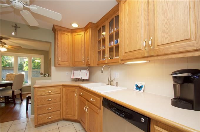 8735 WALMER Street — photo 8