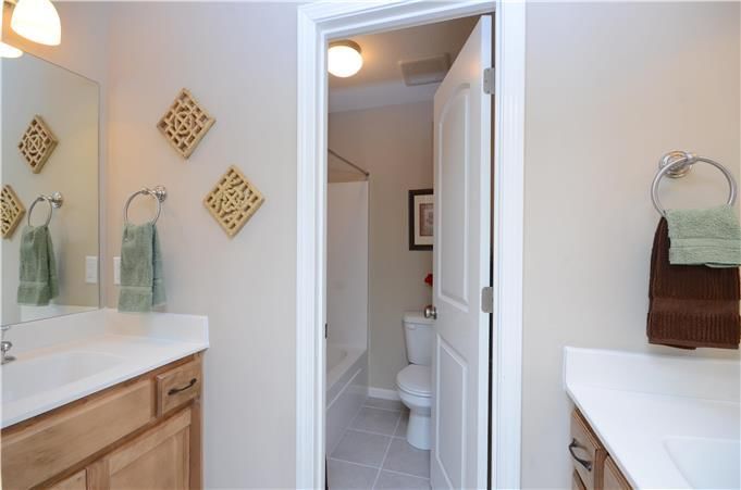 714 S Franklin Street — photo 18