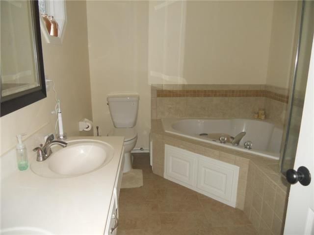 715 NW 52ND Street — photo 11