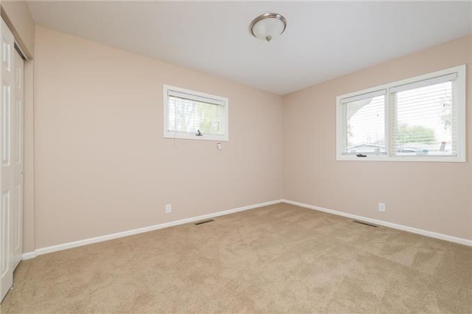 7811 NW Avalon Street — photo 10