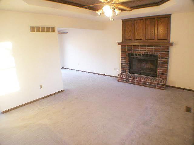 2604 SE 3rd Street — photo 4
