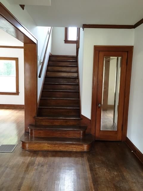 1055 Laurel Avenue — photo 11
