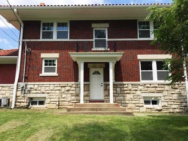 1055 Laurel Avenue — photo 16