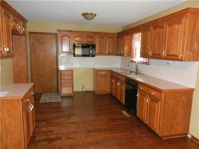 512 Varner Street — photo 7