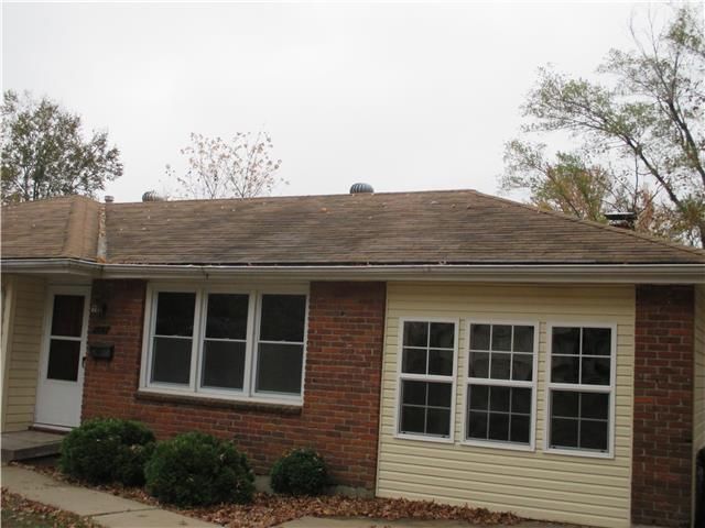 605 NE Darwin Street — photo 2