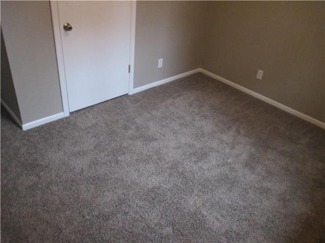 605 NE Darwin Street — photo 15