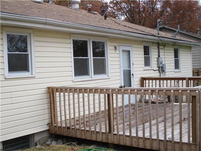 605 NE Darwin Street — photo 6