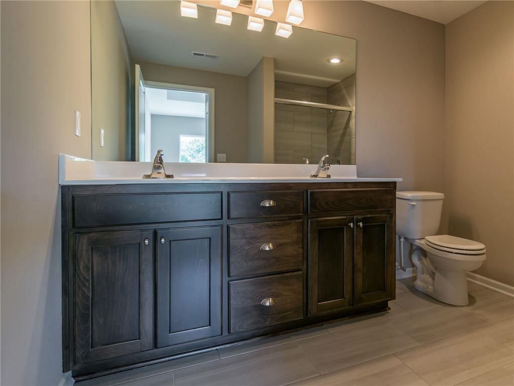 2665 W Elm Street — photo 20