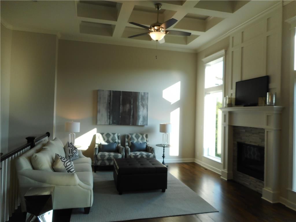 2665 W Elm Street — photo 10