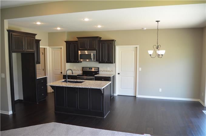 715 Gamma Grass Place — photo 12