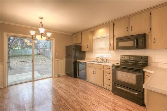 9508 OUTLOOK Street — photo 5