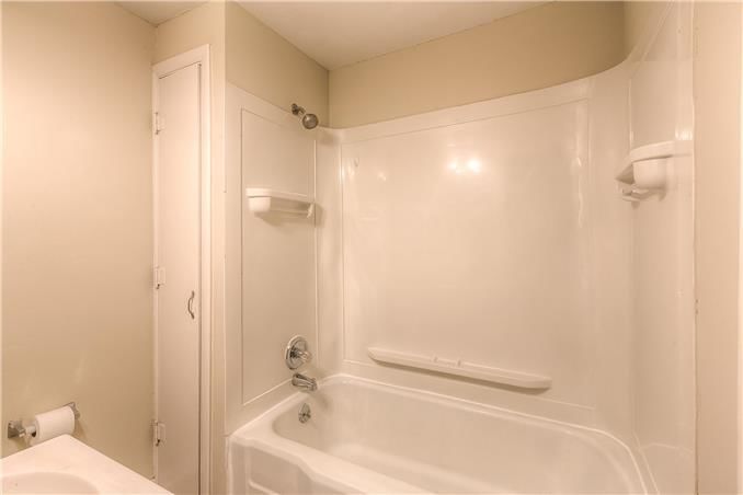 8146 Belleview Avenue — photo 13