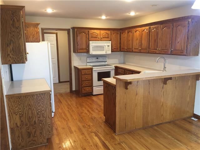 402 E 21st Street — photo 4