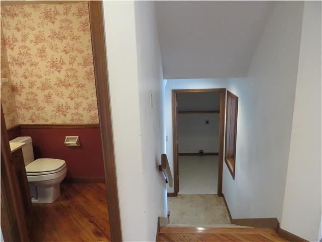 2916 Westdale Court — photo 11