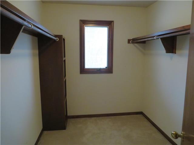 2916 Westdale Court — photo 12