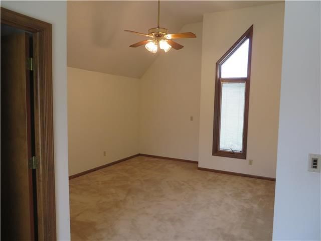 2916 Westdale Court — photo 14