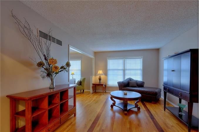 922 SE 3 Terrace — photo 5