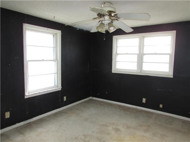 630 W SPRUCE Street — photo 8