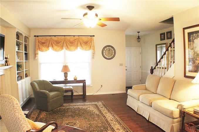 3421 S Maybrook Avenue — photo 4