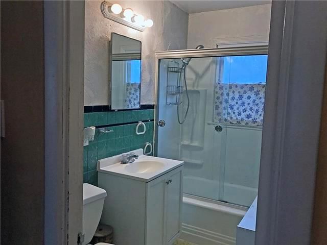 2124 Spruce Street — photo 11